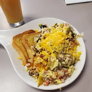 Omlette scramble with meat and toast