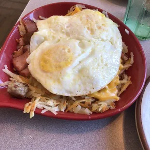 Cafe skillet comes w toast
