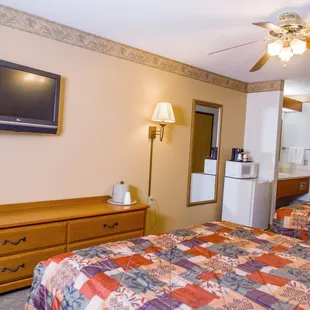 2 Queen Suite