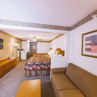 2 Queen Suite