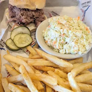 Pulled pork Sandwich with coleslaw and fries