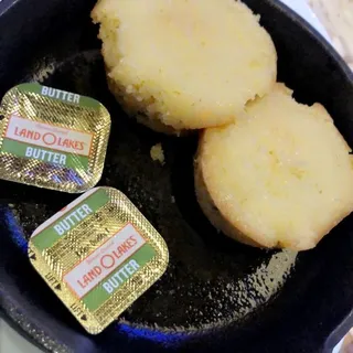 Green Chile Cornbread