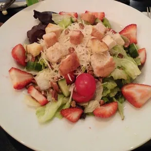 Strawberry Pecan Salad