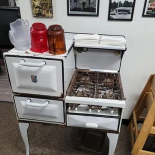 an old stove and oven