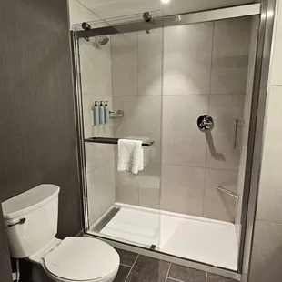 Nice bathroom