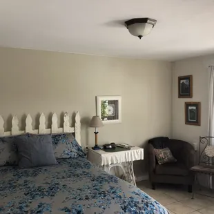 A variety of seating arrangements are offered in each room