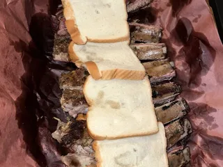 Holley's Bar B Q