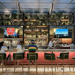 Bar area of the connecting hotel Eliza Jane
