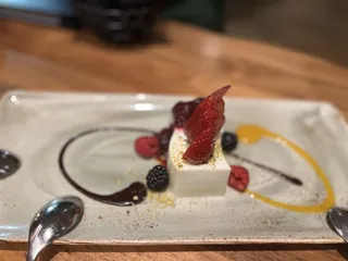 Giannis Steakhouse & Seafood