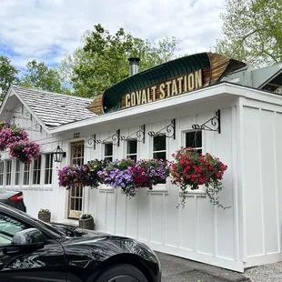 Just the cutest exterior ever