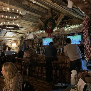 Such a rustic and cozy spot!