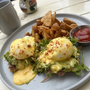 Eggs Benedict