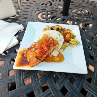 Caribbean grilled salmon