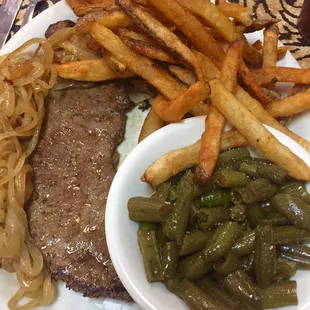 Liver &amp; Onions, Fries and Green Beans