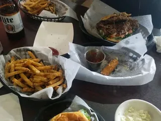 Big D's Newton Grill