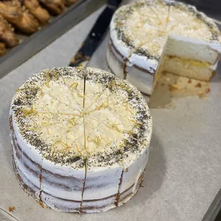 Lemon White Cake with Curd