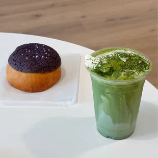 Matcha Einspanner, Ube Bun