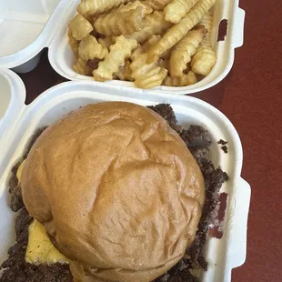 DCDC burger + fries