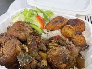 Dreads Caribbean Cuisine/Hygge Bakery & Cafe