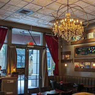 ramen and noodles, interior