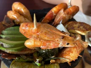 La tapatia eatery & grill