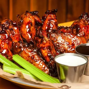 chicken wings and fried chicken, chicken, food, chicken wings, fried chicken wings, bbq chicken, poultry, bbq wings, fried chicken