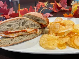 Cy's Bar And Grill