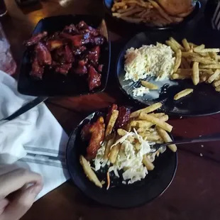 The food was fantastic It's an open air ranch style kind of bar with lots of wood very cool big parking lot