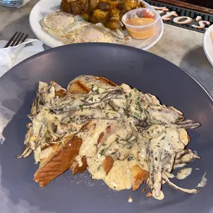 Smothered Texas toast
