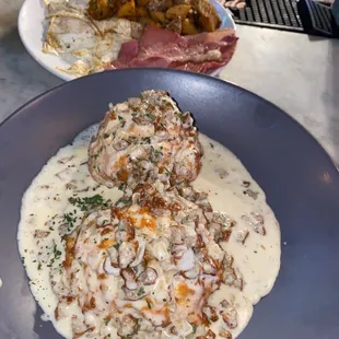 Biscuits and gravy.......sooooo freaking good