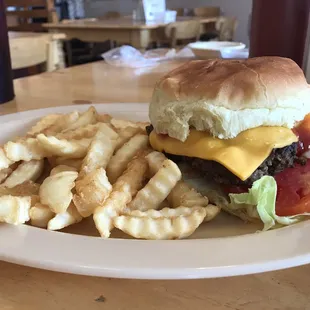 Cheeseburger with fries