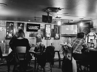 Dublin House Sports Bar and Grill