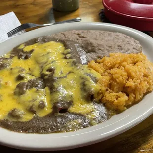 Enchiladas and carne guisada