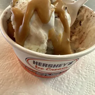 Single scoop moose tracks with peanut butter syrup! So yummmmy