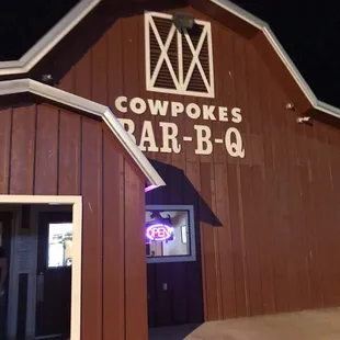 ows the outside of the building