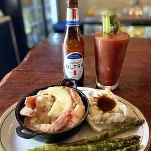Shrimp scampi with a red beer!