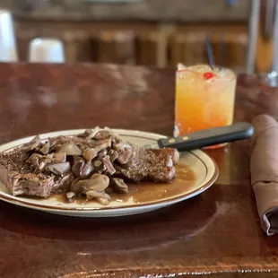 steak with mushroom gravy