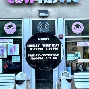 Taken at 7:49PM.  Not the first time it's been closed when it's advertised as open.  It'll be gone before long.