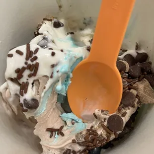 Combined Cookie Monster flavor with vanilla and cookie dough!