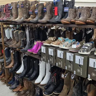 Ladies casuals, work and dress boots from size 5 To 11 in stock! Even a handful of size 12! Both wide and average sizing available.