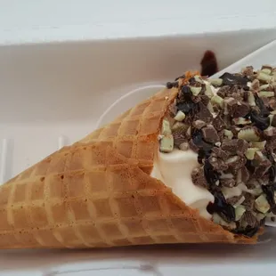 Cool Cow (Andes mint and chocolate sauce toppings)