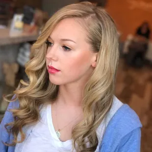 Hair &amp; make-up by Anna !