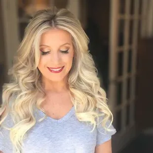Hair and make-up for this glam bride's bridal shower !