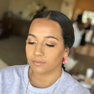 Gorgeous bridesmaid makeup by Coyote Beauty