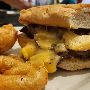 French dip &amp; onion rings