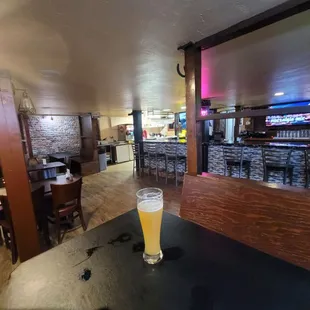 The layout with a bar top