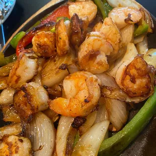 Shrimp fajitas. Look at all the shrimp!