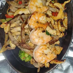 Chicken, steak and shrimp... Not salty which is good