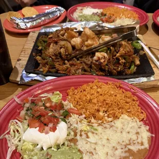 Chicken steak and shrimp fajitas grande