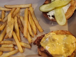 Rusty Rooster Saloon